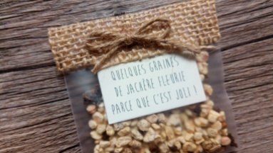sachets de graines à offrir aux invités - cadeaux originial invités mariage thème champêtre - toile de jute - gamme mariage champêtre 10
